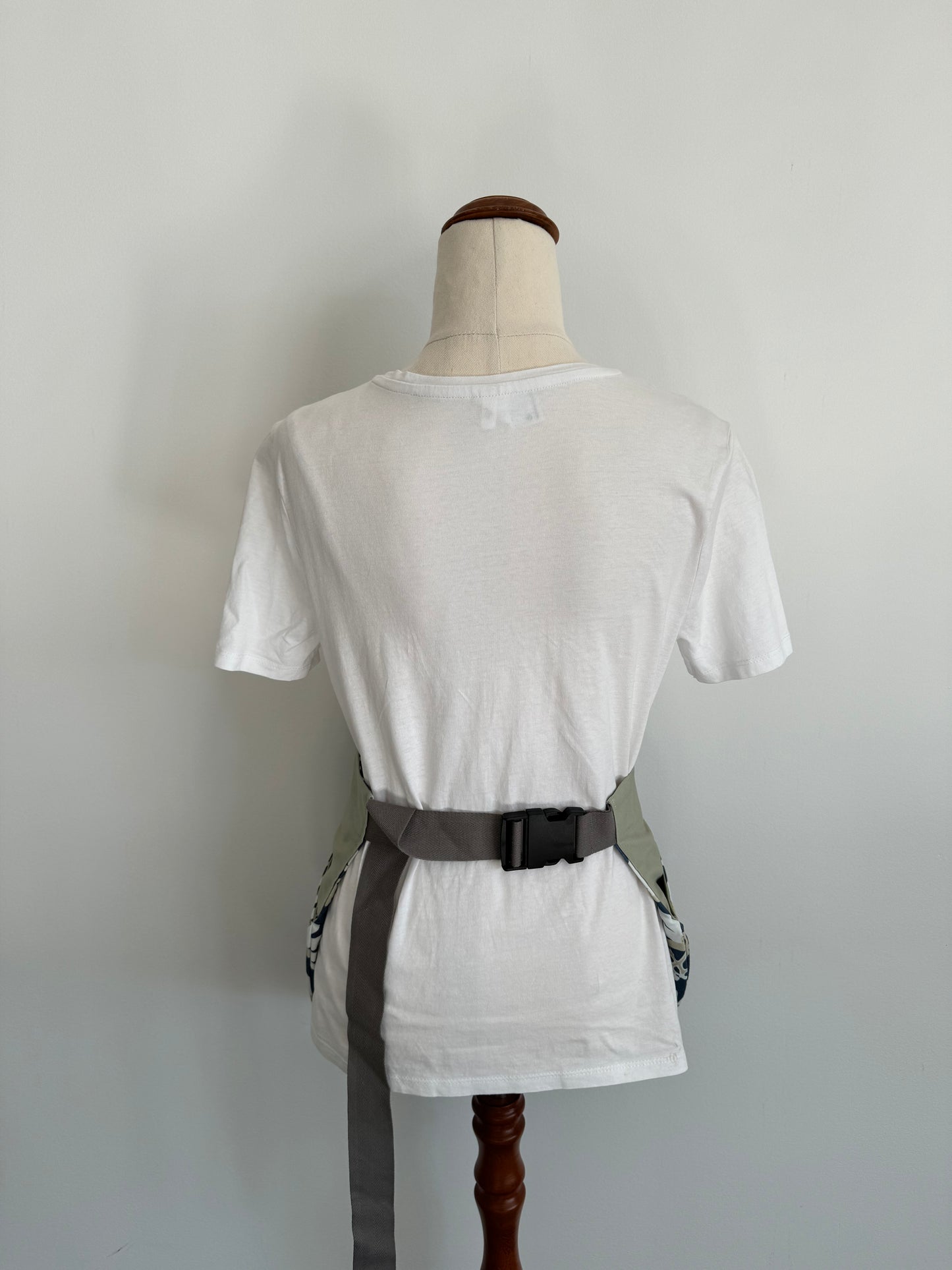 Blue Flannel Flower Peg Apron
