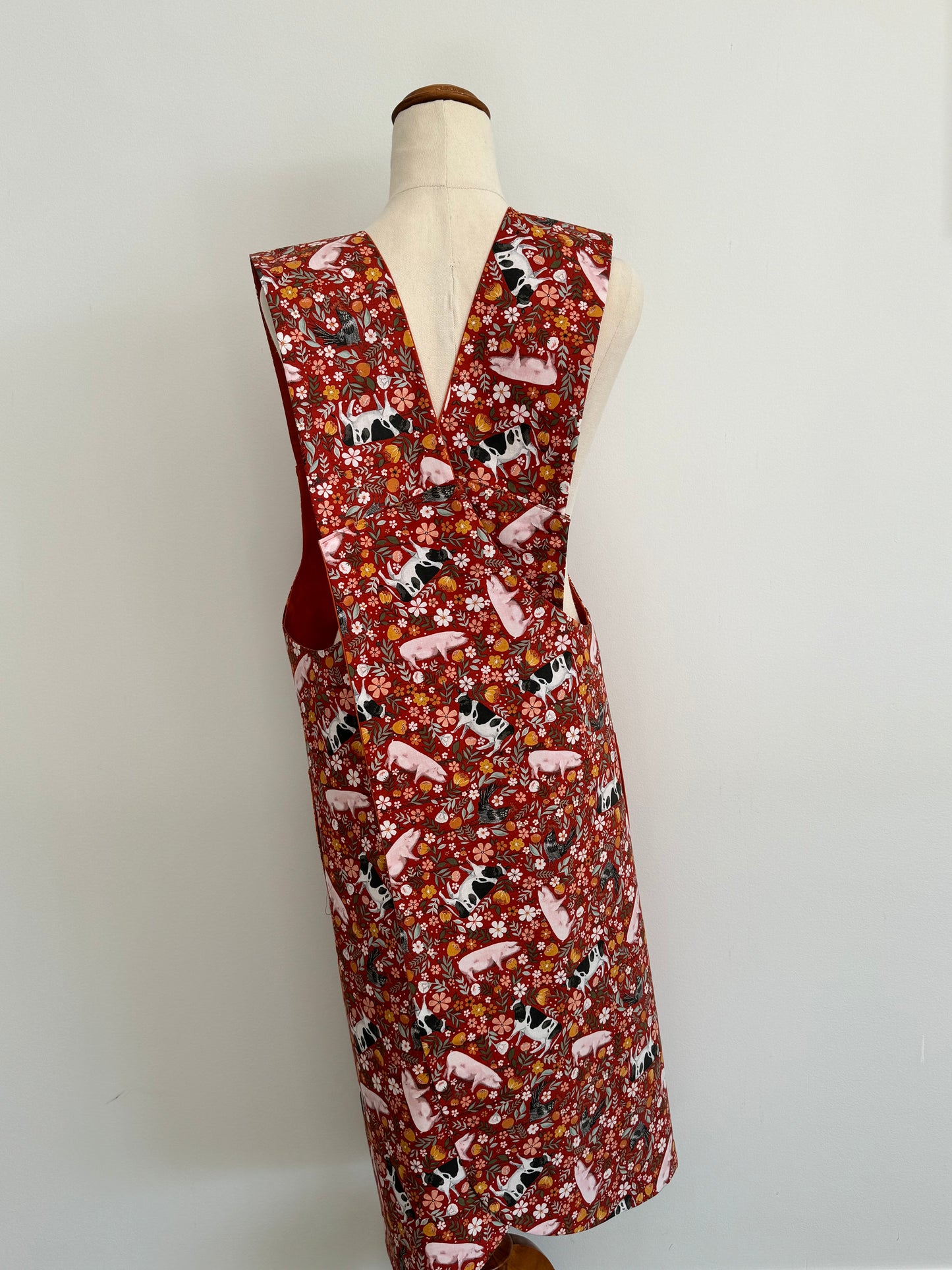 Wrap-Around Apron - Farm Life Fabric