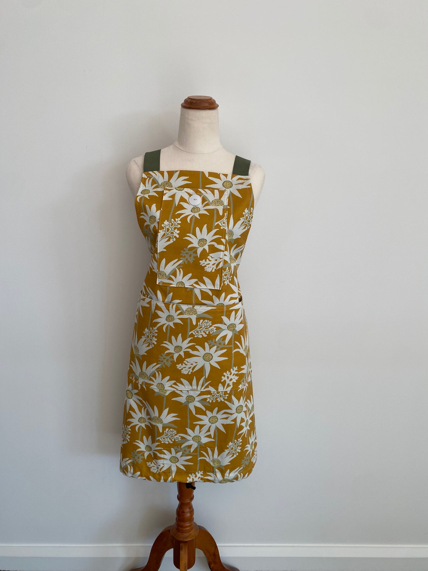 Harvest Apron Yellow Flannel Flower , Garden Apron