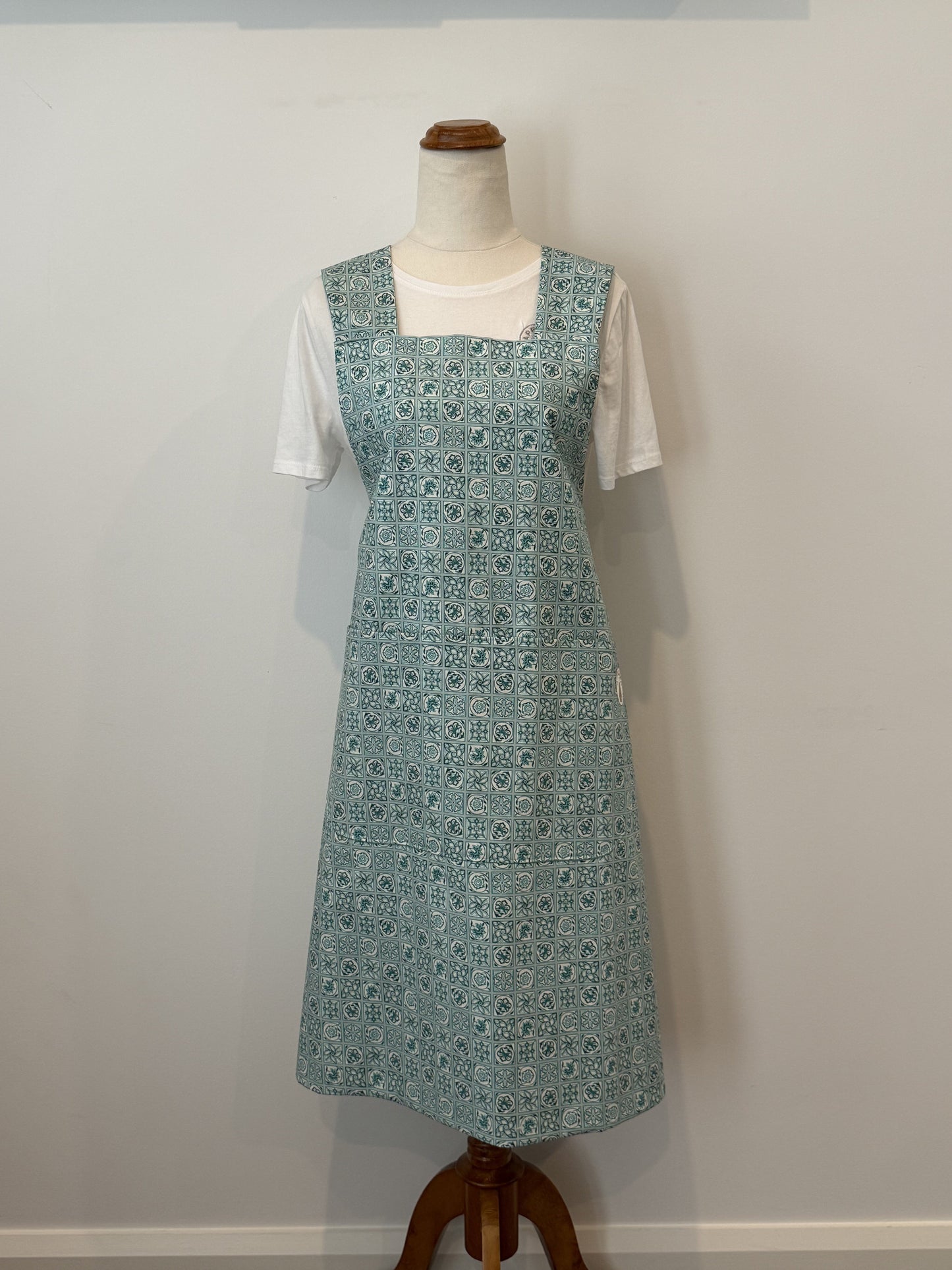 Aqua Tile Wrap Around front