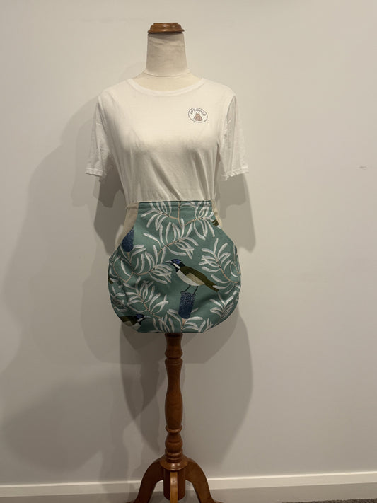 Blue Faced Honey Eater Peg Apron front