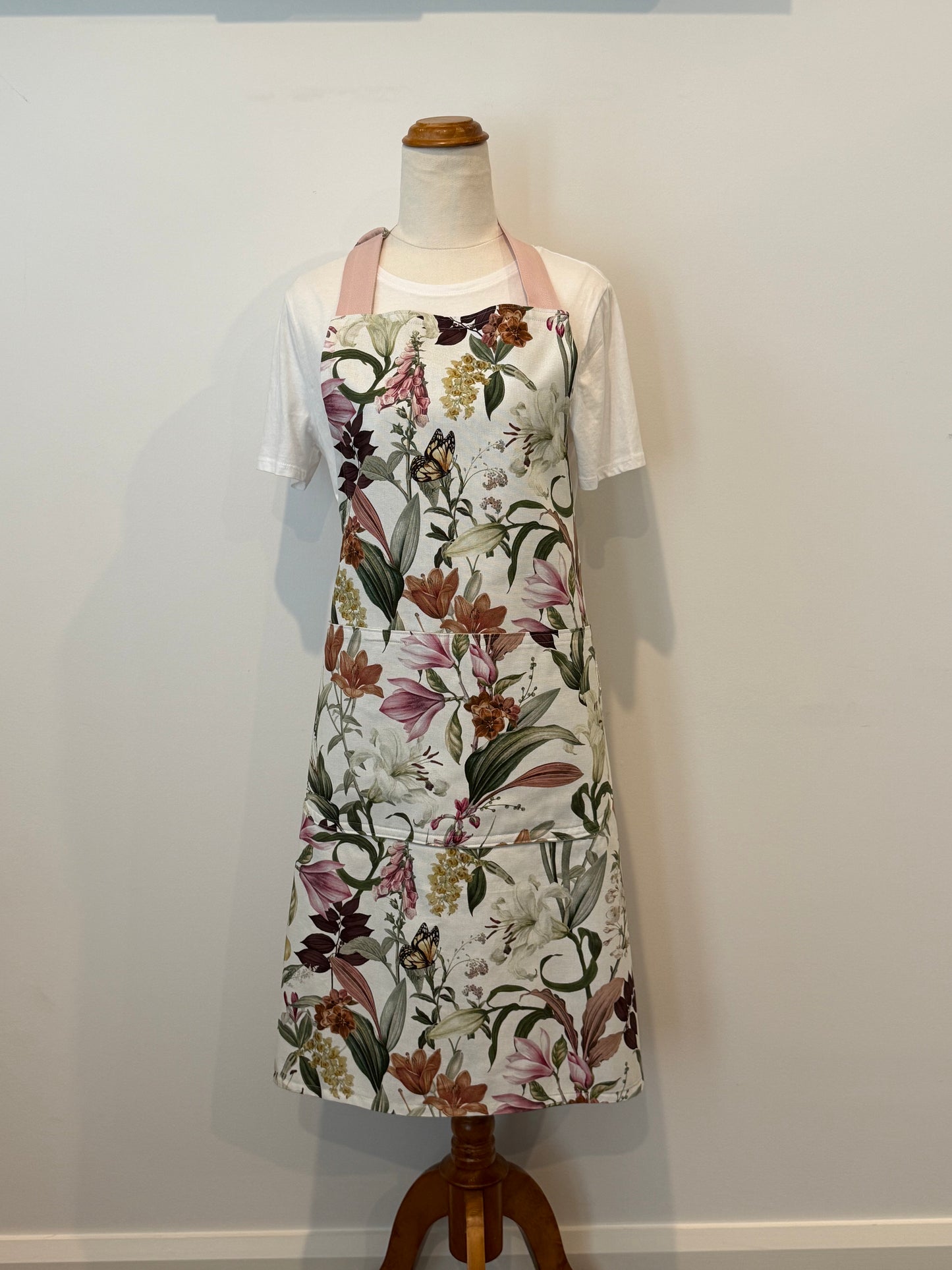 Lily Florals Kitchen