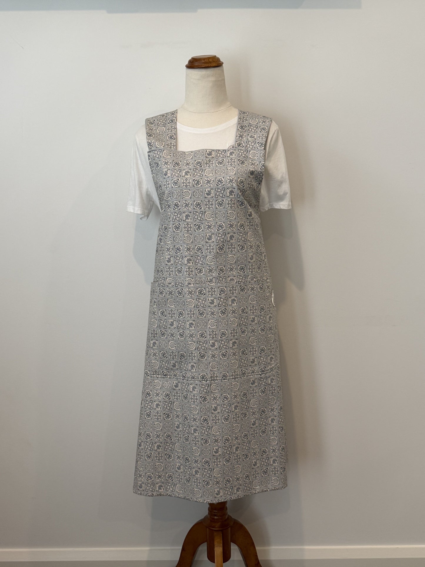 Pale Blue Tile Wrap Around front