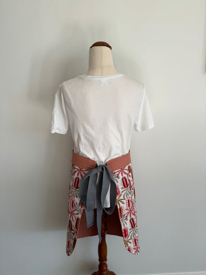 Red Banksia Waist Apron