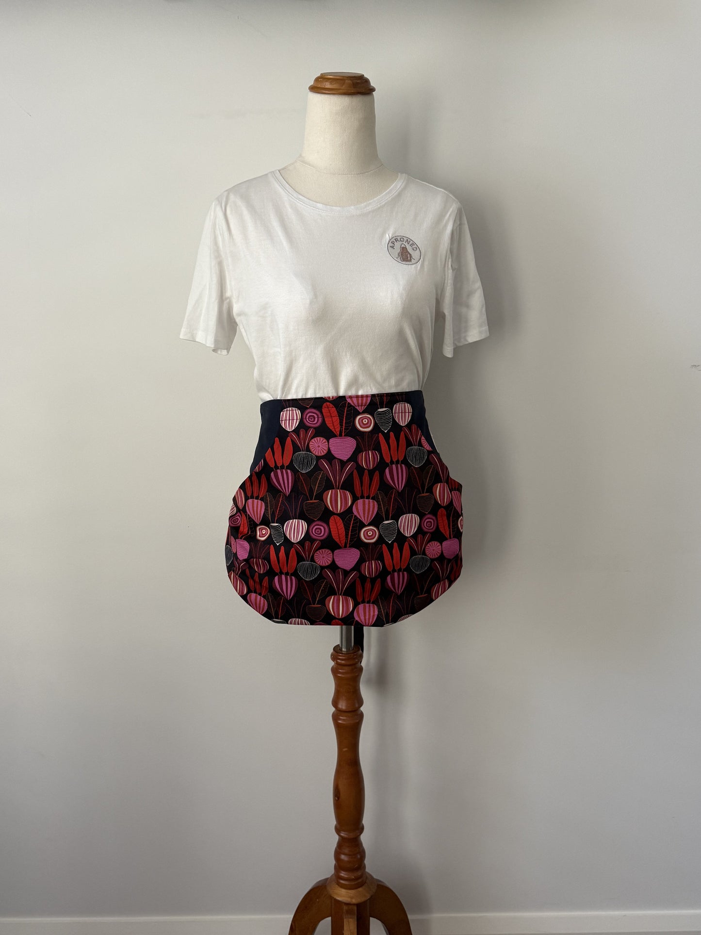 Tiny Turnips Peg Apron front