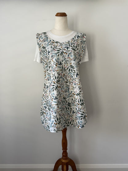 Whimsy Floral Pinny front