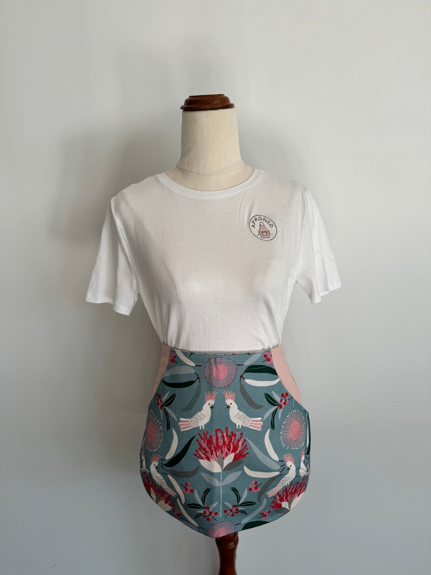 White Cockatoo Peg Apron by  Aproned