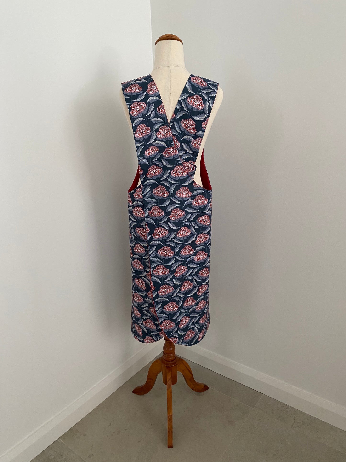 Wrap-Around Apron - Warratah Fabric